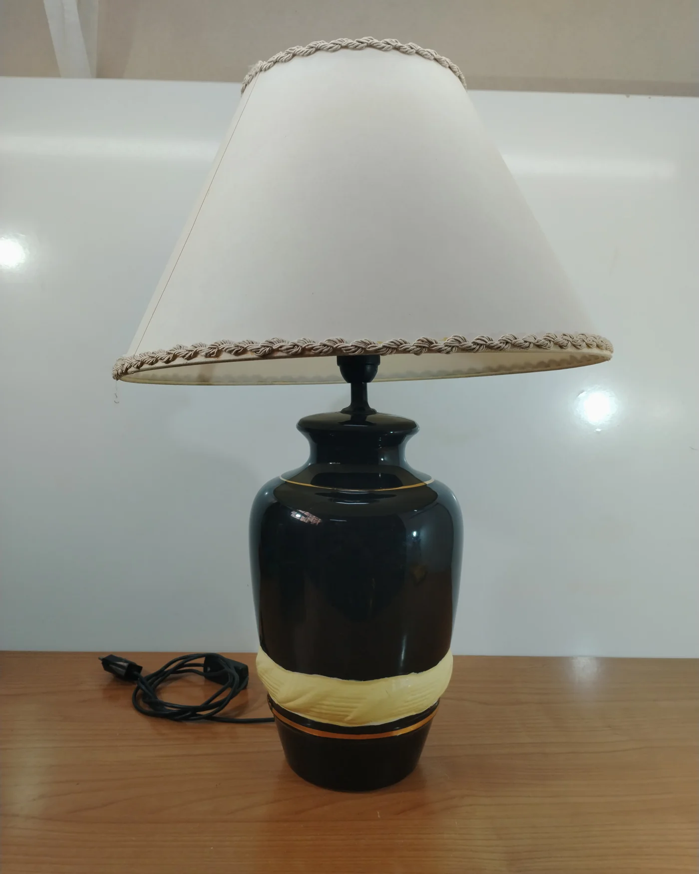 Lámpara de mesa estilo hollywood - imagen 1