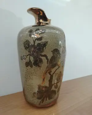tibor de cerámica decorativa con pájaros y flores - miniatura 2