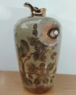 tibor de cerámica decorativa con pájaros y flores - miniatura 3