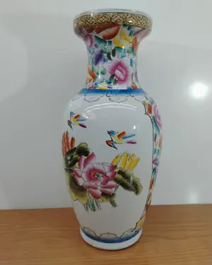 Jarrón chino de porcelana pintado a mano con flores y aves - miniatura 4
