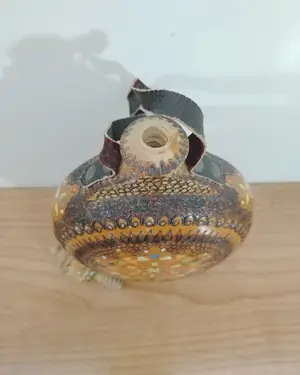 Cantimplora de madera tallada y pintada - miniatura 6
