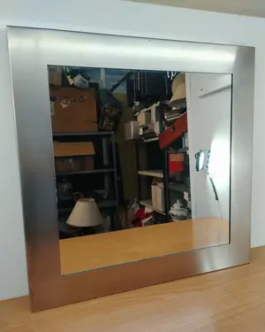 Espejo de pared con marco de acero inoxidable - miniatura 4