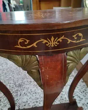 Consola de estilo barroco con marquetería dorada - miniatura 3