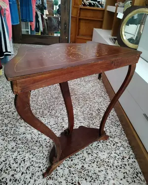 Consola de estilo barroco con marquetería dorada - miniatura 5