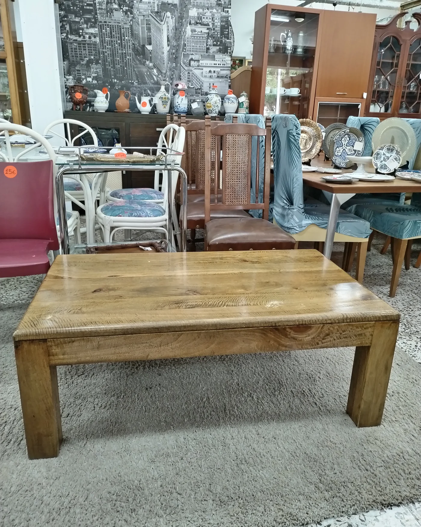 Mesa de centro rústica de madera maciza - imagen 2