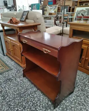 Mueble auxiliar de salón vintage con cajón y ruedas - miniatura 3