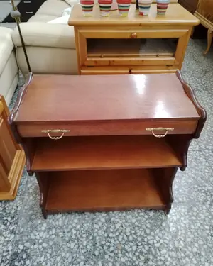 Mueble auxiliar de salón vintage con cajón y ruedas - miniatura 4