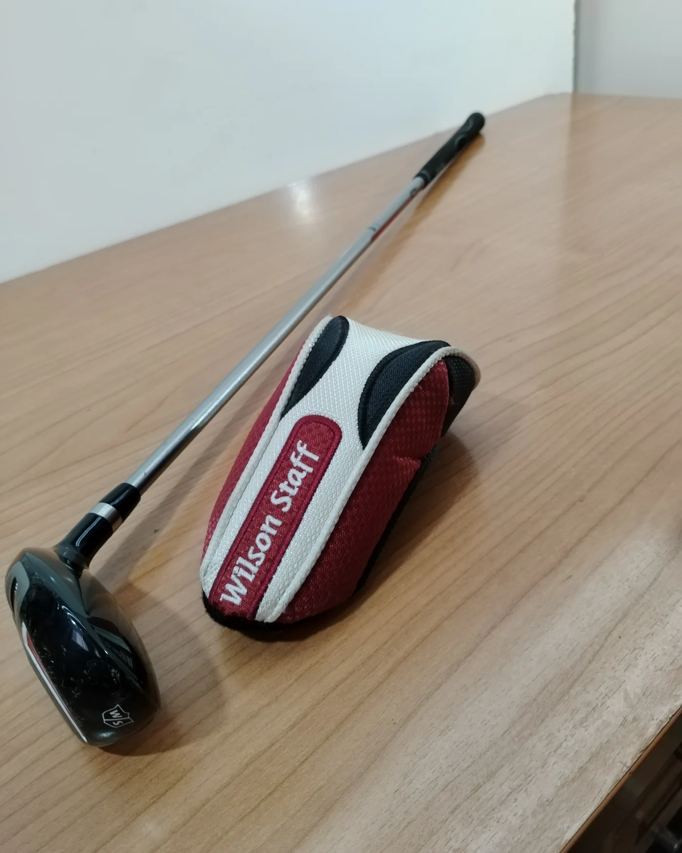 Palo de golf híbrido infantil Wilson Staff F6 Tour - imagen 7