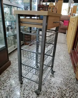 Mueble auxiliar de cocina con ruedas y cajón - miniatura 4