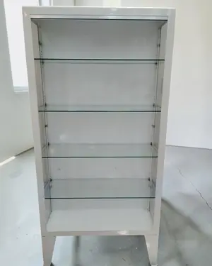 Vitrina exhibidora blanca con estantes de cristal - miniatura 1