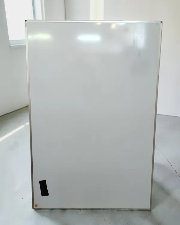 Pizarra blanca magnética de gran formato