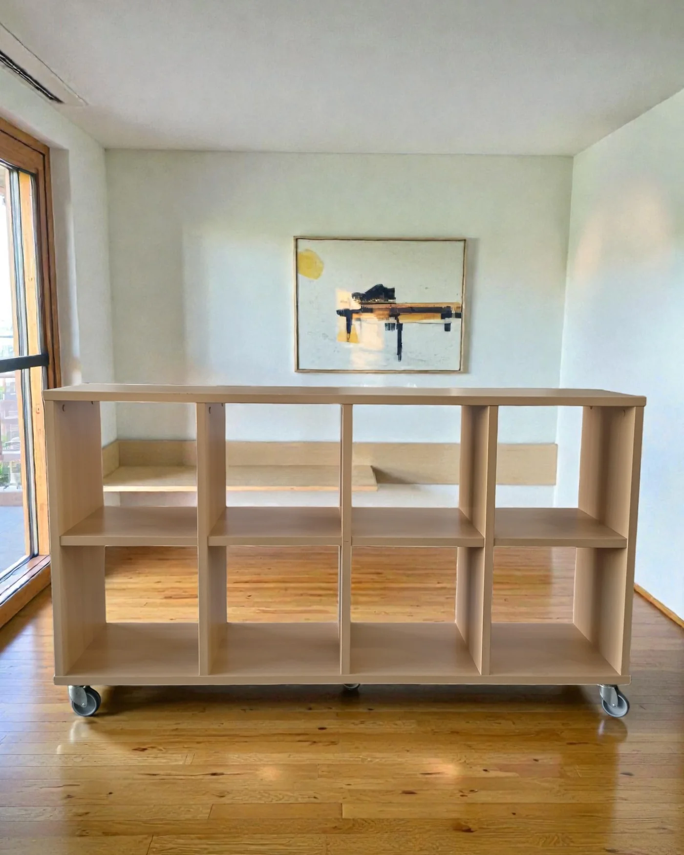 Estantería de madera clara con ruedas - imagen 1