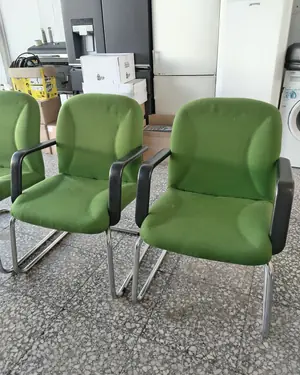 3 sillas de recepción vintage con estructura de metal cromado - miniatura 2