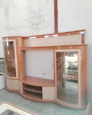 Mueble de salón moderno de diseño curvo con vitrinas - miniatura 2
