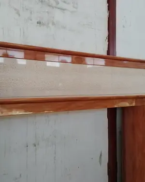 Mueble de salón moderno de diseño curvo con vitrinas - miniatura 8