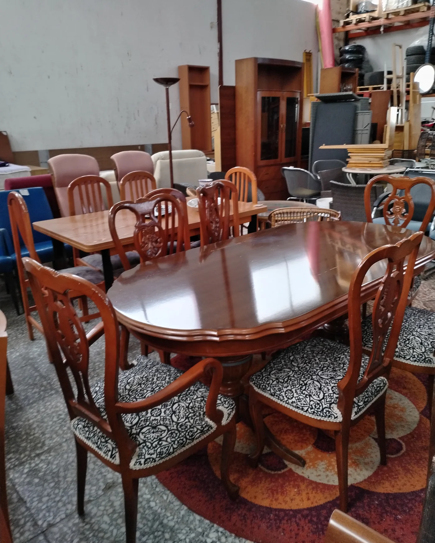 Conjunto de mesa de comedor clásica y 6 sillas - imagen 4