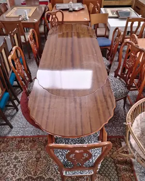 Conjunto de mesa de comedor clásica y 6 sillas - miniatura 6