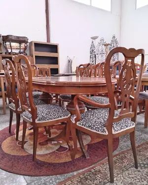Conjunto de mesa de comedor clásica y 6 sillas - miniatura 2