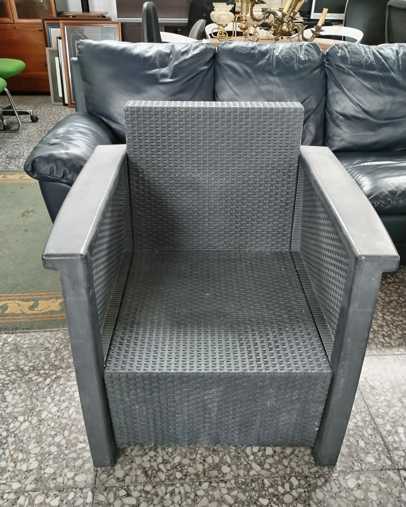 Conjunto de Muebles de Exterior en Resina - imagen 4