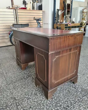 Escritorio de pedestal vintage con tapa de cuero - miniatura 4