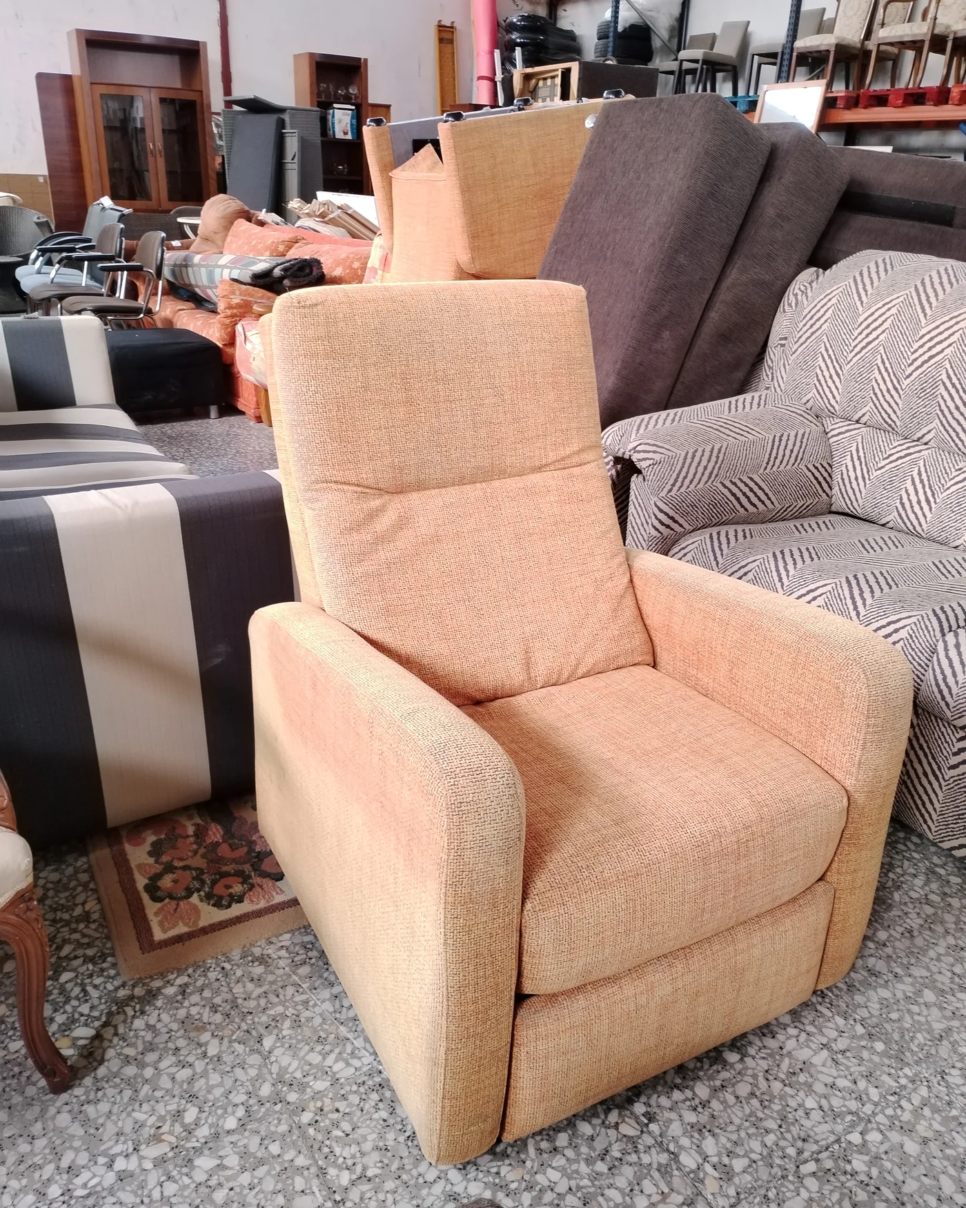 Sillón relax de tela reclinable - imagen 2