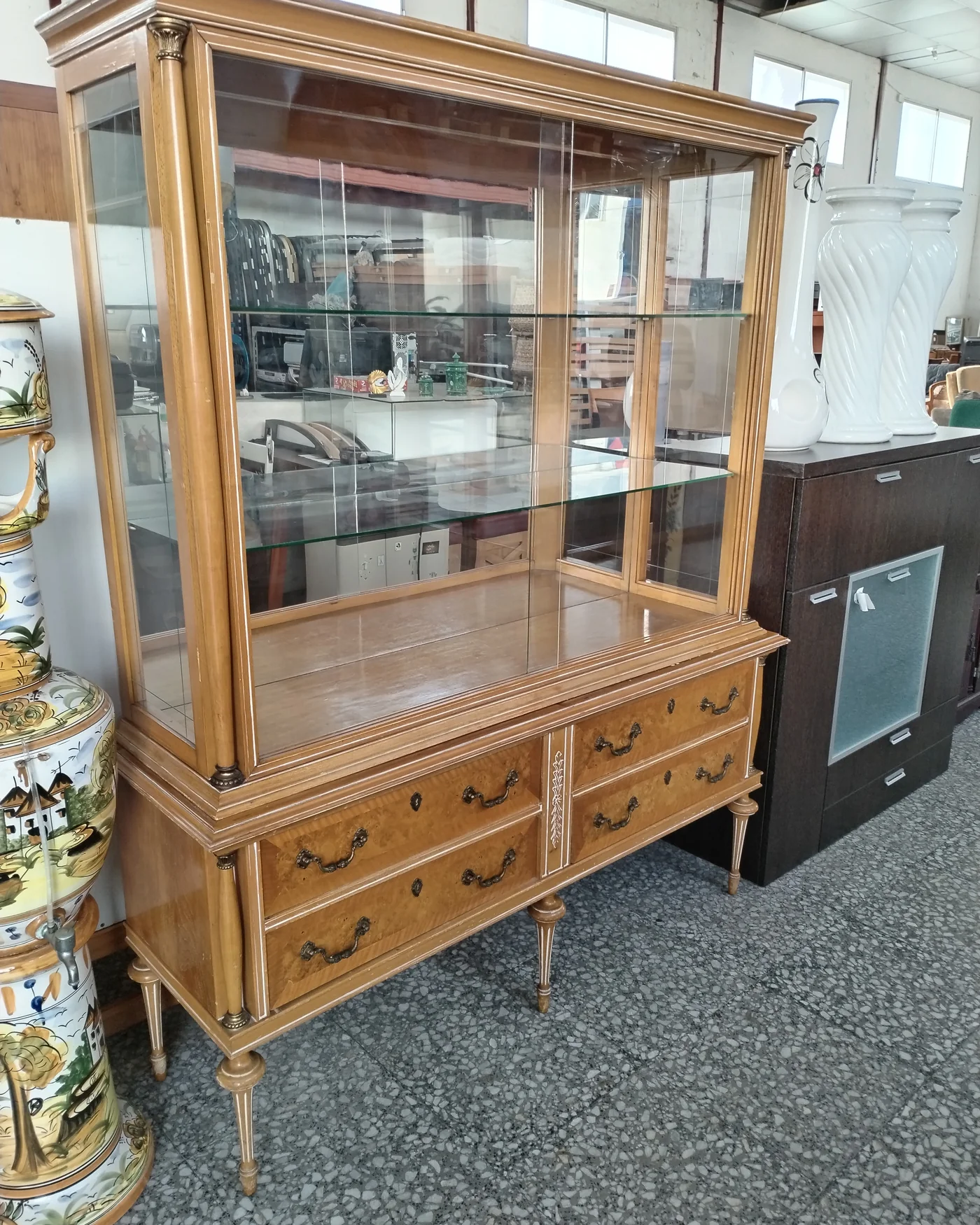 Mueble de cómoda y vitrina alacena - imagen 2
