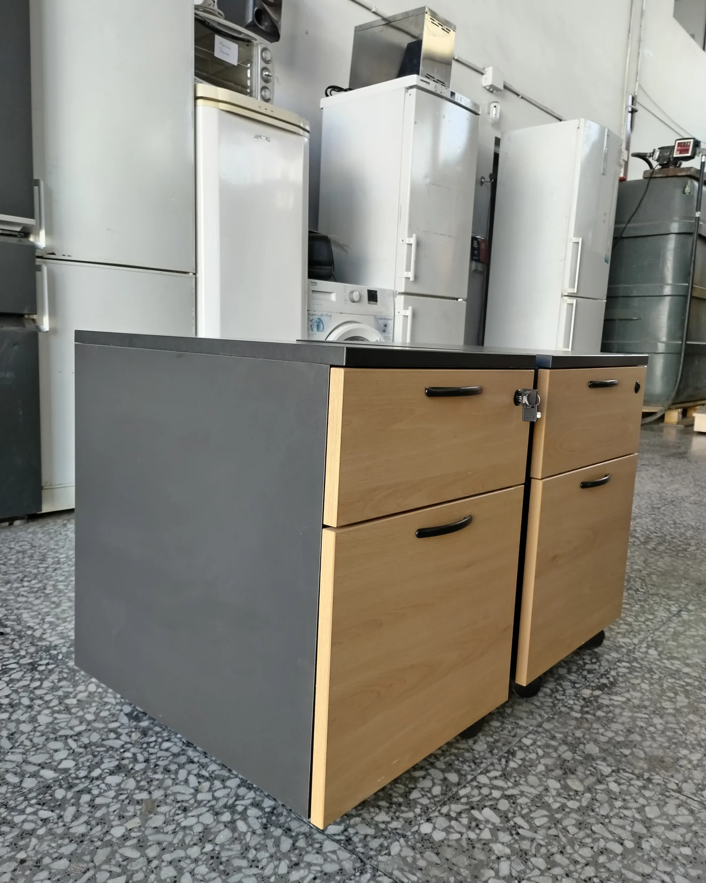 Par de cajoneras de oficina con ruedas - imagen 2