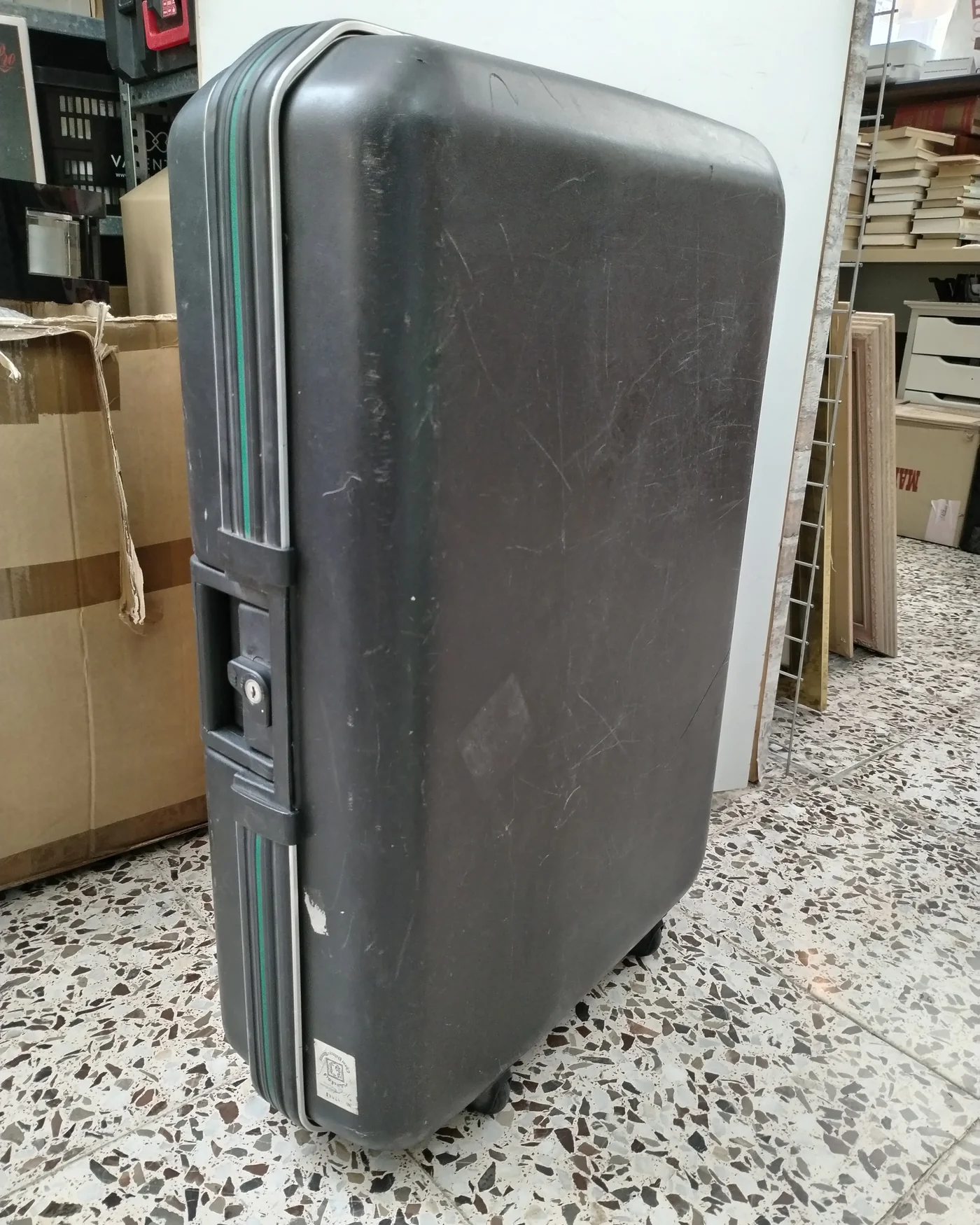 Maleta rígida vintage Superior con cerradura - imagen 2