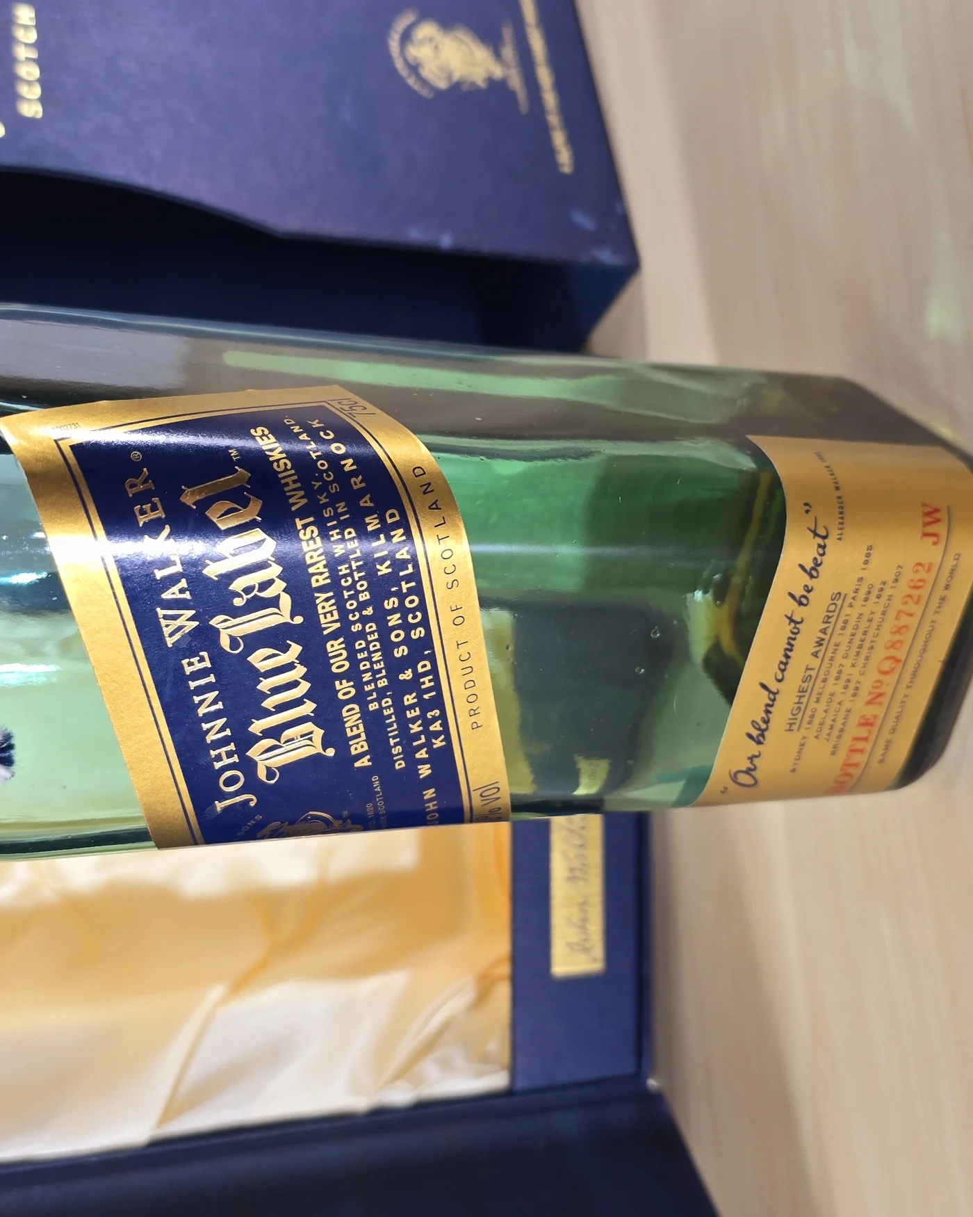 Botella vacía de Johnnie Walker Blue Label con caja original - imagen 5