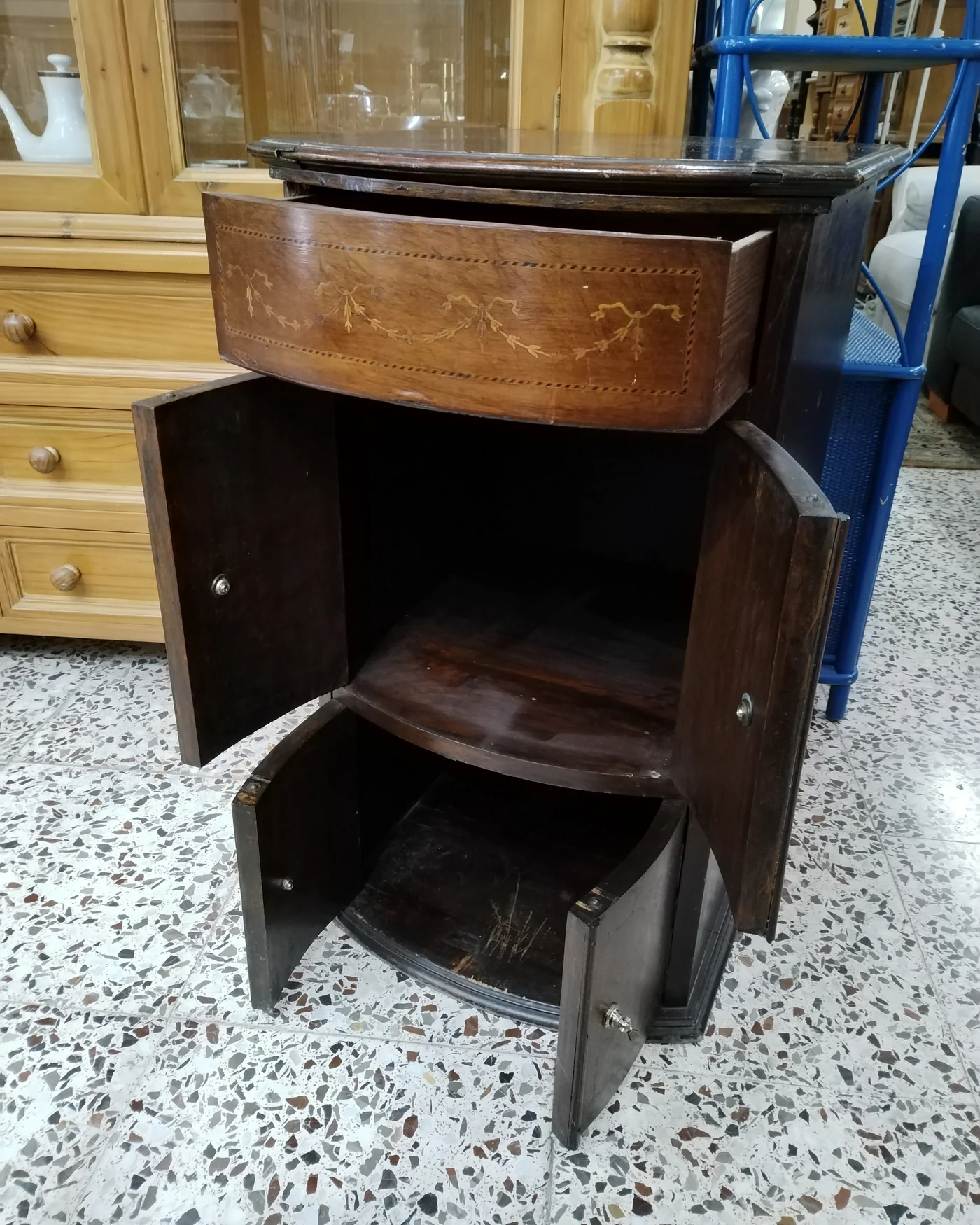Mueble de esquina estilo biedermeier con marquetería - imagen 4