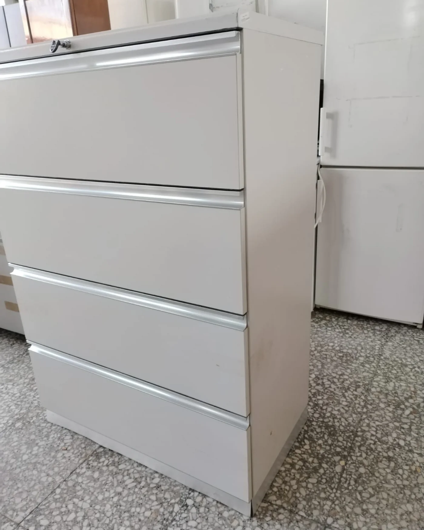 Archivador de Metal con Cajones y Sistema de Carpetas Colgantes - imagen 2