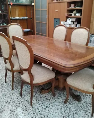 Conjunto de Mesa de Comedor Extensible y 6 Sillas Estilo Clásico - miniatura 4