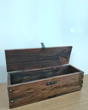 COFRE ANTIGUO RUSTICO - miniatura 3