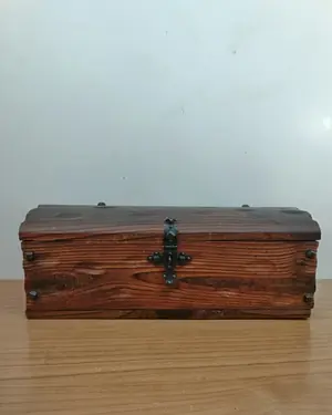 COFRE ANTIGUO RUSTICO - miniatura 1