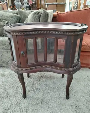 MUEBLE BAR CON BANDEJA - miniatura 1