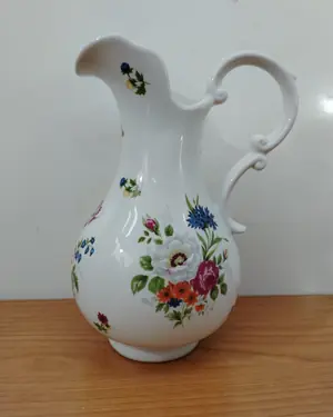 JARRA DE PORCELANA - miniatura 1