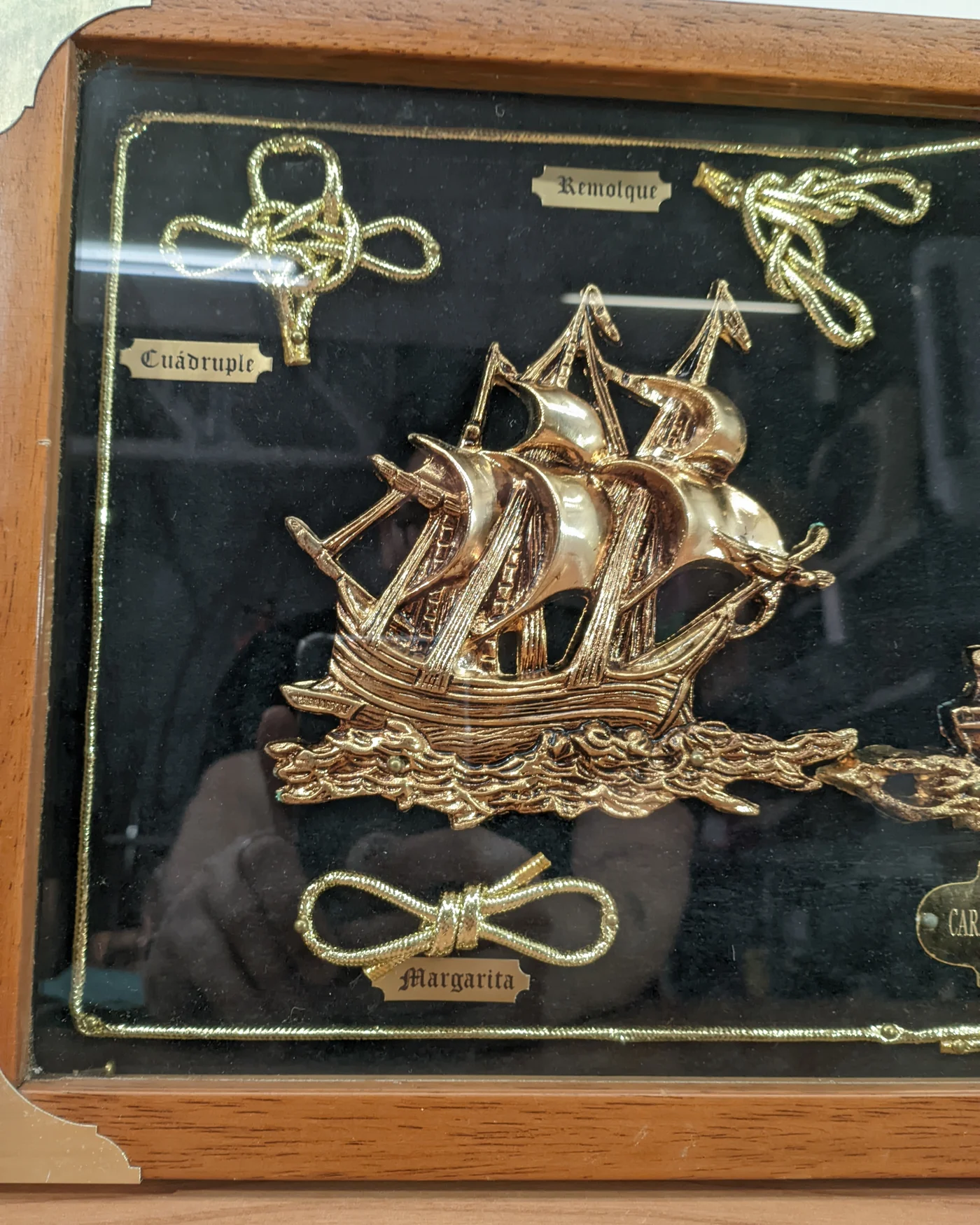 Cuadro marinero con carabelas colgantes y nudos - imagen 4