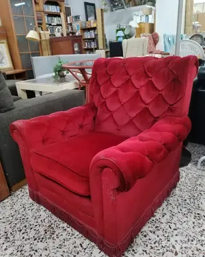 Sillón Chester en terciopelo rojo con botones - miniatura 5