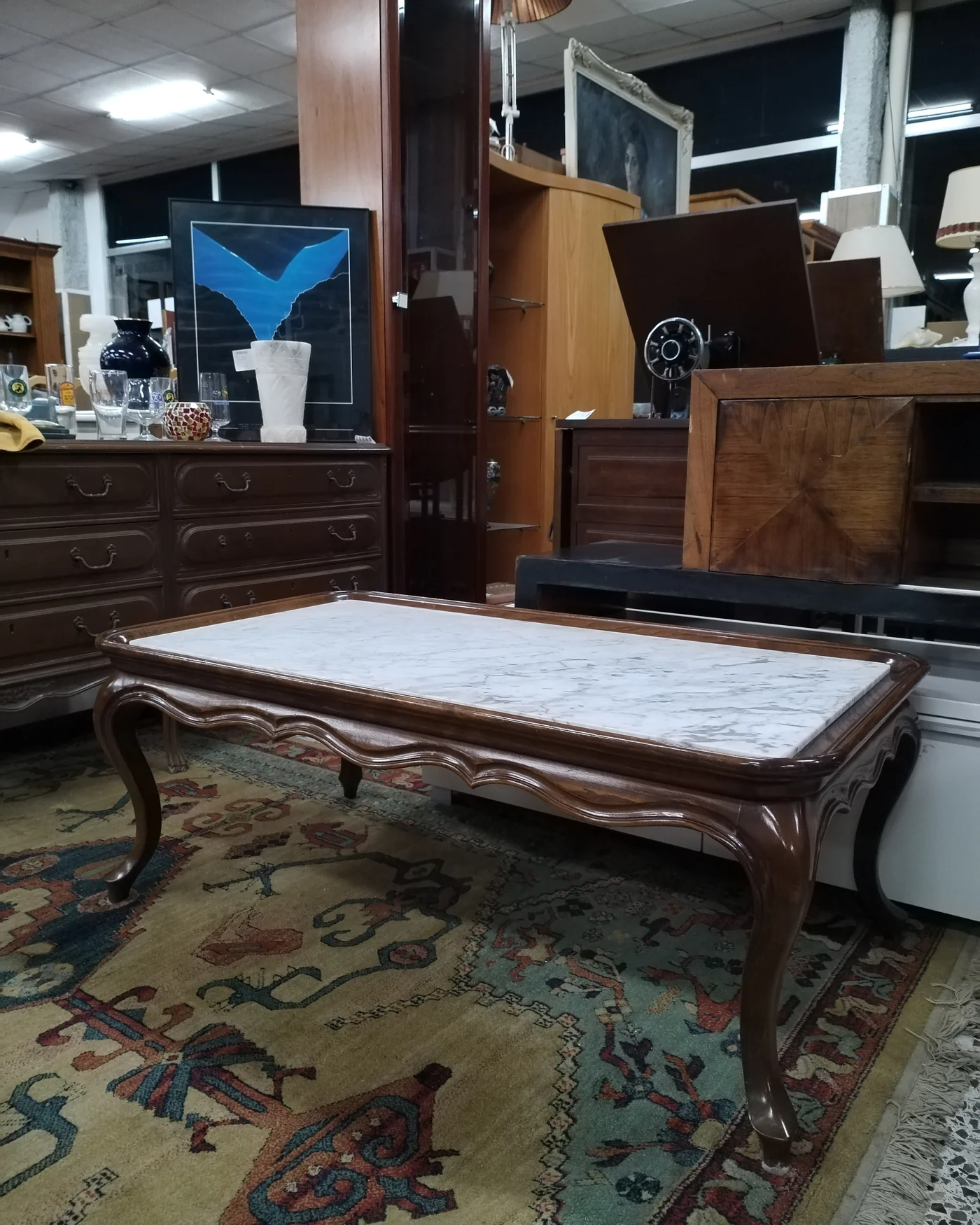 Mesa de centro auxiliar de madera y mármol - imagen 2
