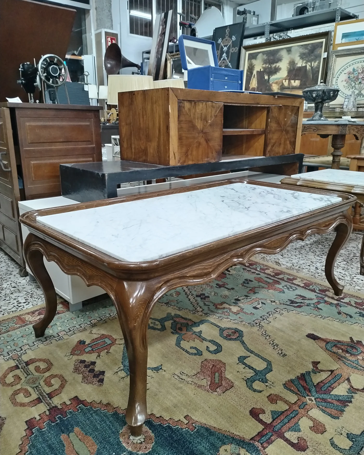 Mesa de centro auxiliar de madera y mármol - imagen 3
