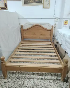 Cama de madera maciza de pino con cabecero curvado - miniatura 2