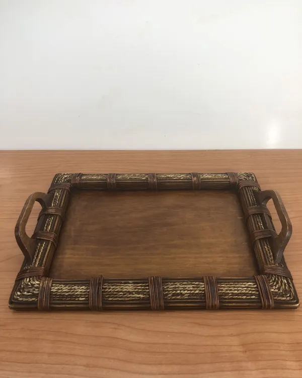Bandeja Vintage de Madera y Ratán con Asas