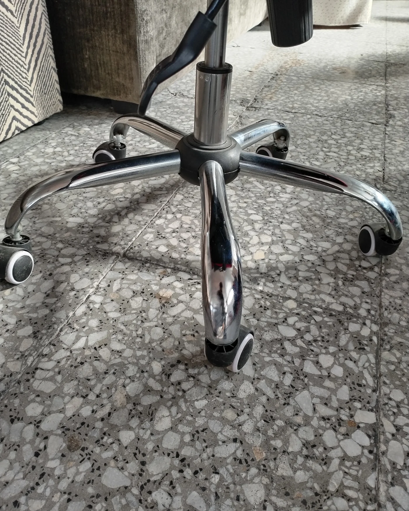 Silla de oficina ergonomica roja - imagen 5