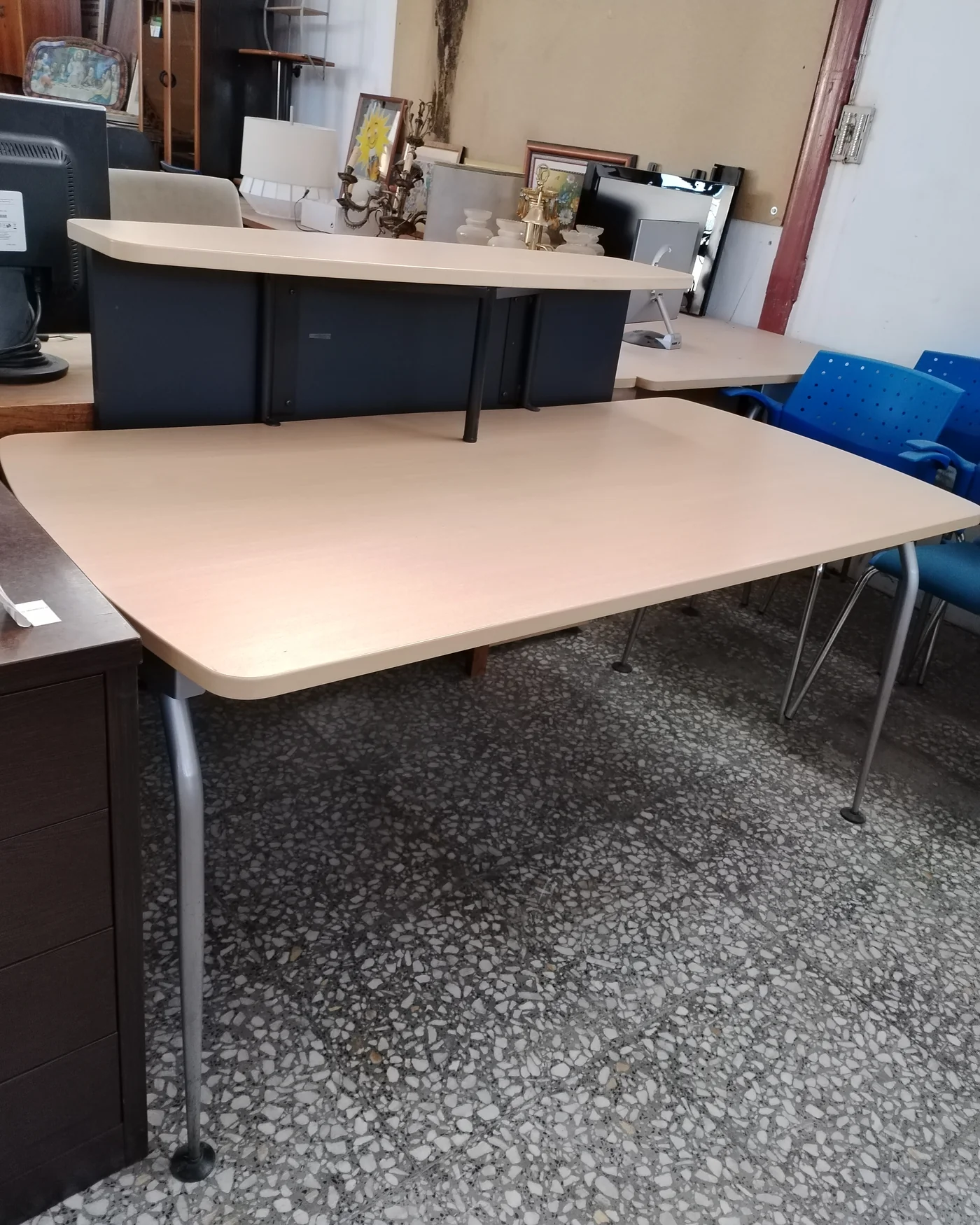 Escritorio con altillo - imagen 2