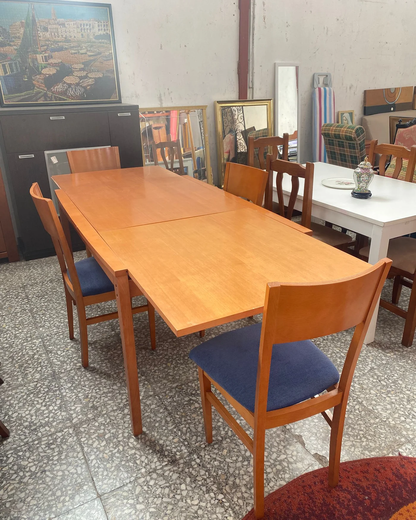 Conjunto de mesa extensible y 4 sillas de madera - imagen 4