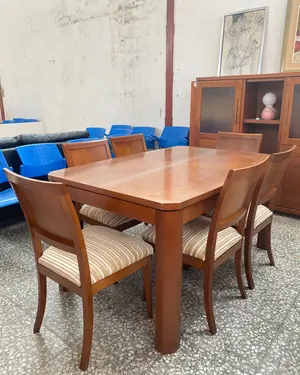 Conjunto de mesa extensible y sillas de comedor - miniatura 1