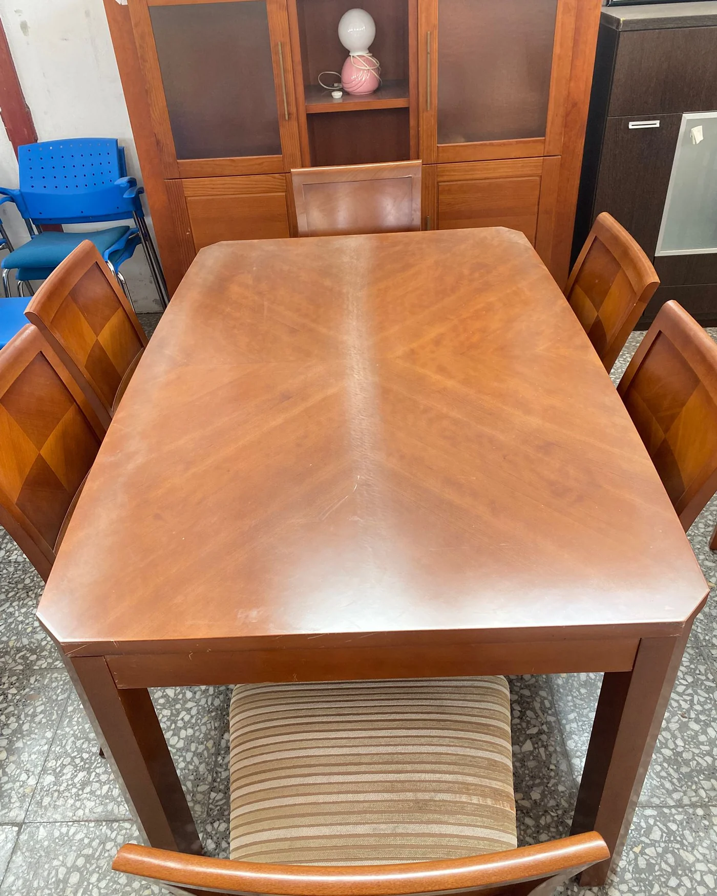Conjunto de mesa extensible y sillas de comedor - imagen 3