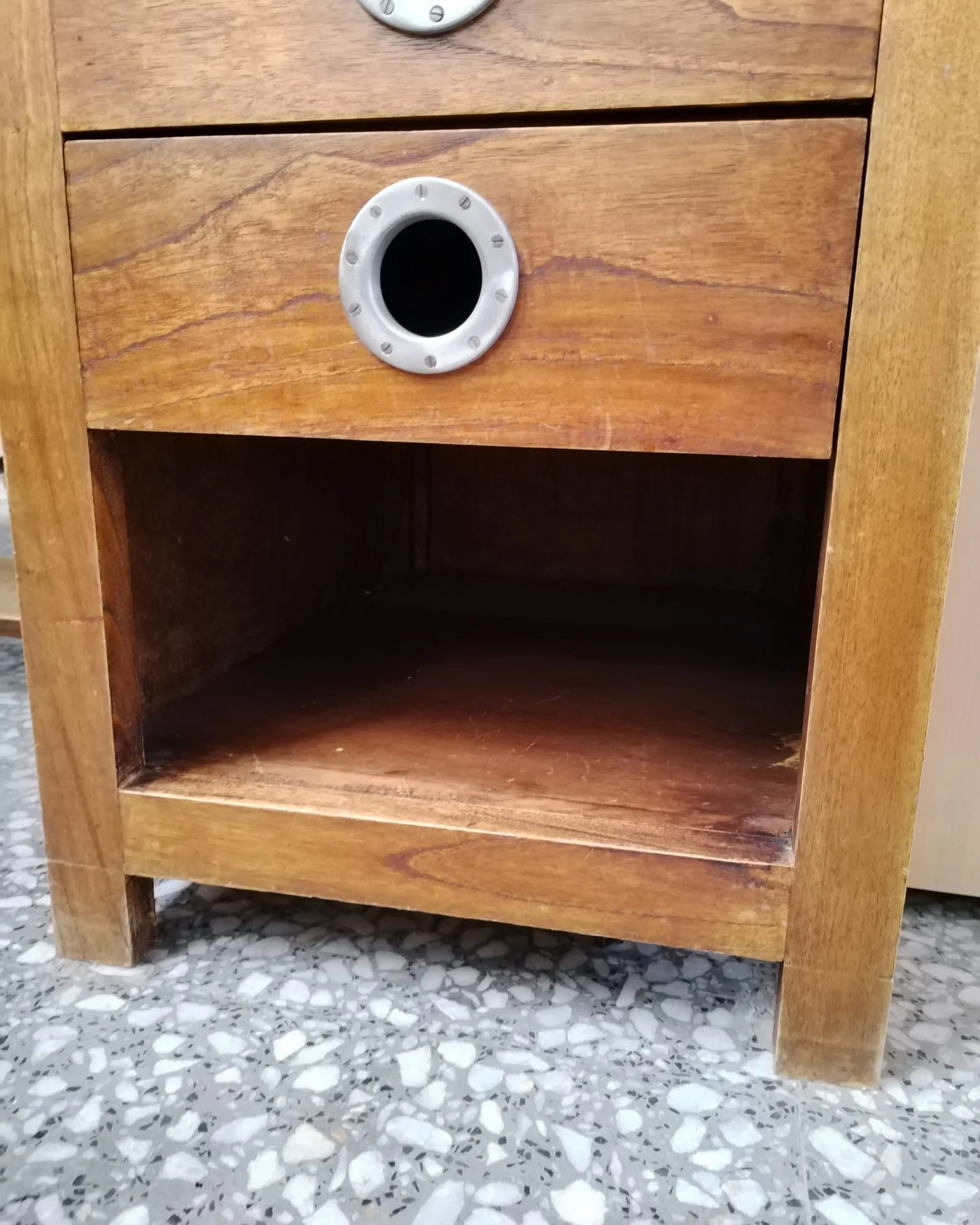 EScritorio de madera - imagen 4