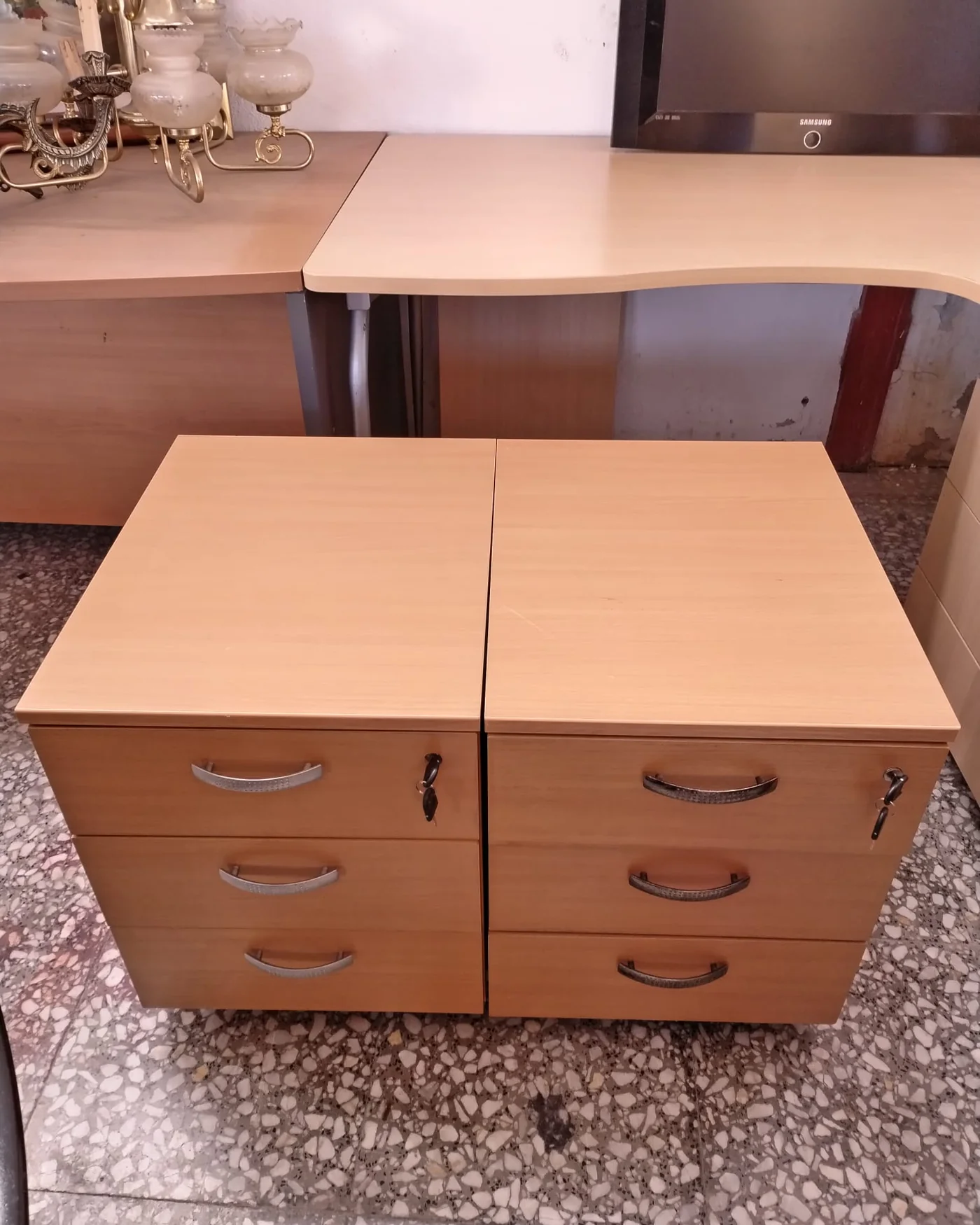 Par de archivadores de oficina con ruedas - imagen 2