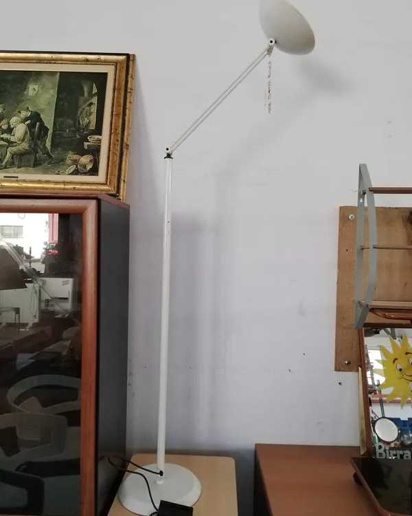 Lámpara de pie articulada Arelux